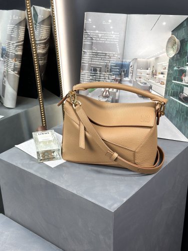 Small Puzzle Edge bag in soft grained calfskin“24*16*10.5CM”-086=