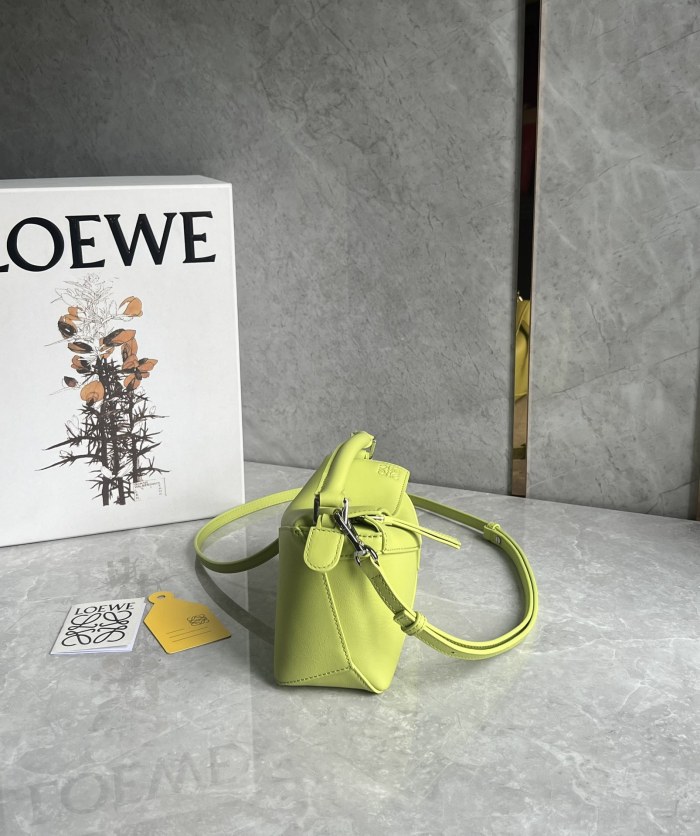 Puzzle Edge Bag In Soft Grained Calfskin“18*12*8CM”-037=