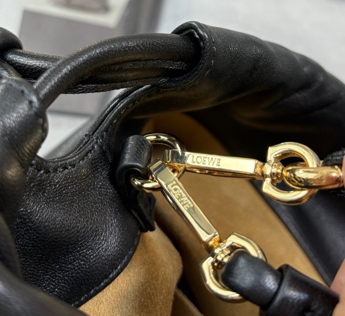 Medium Flamenco purse in mellow nappa lambskin“30*20*10.5CM”-037=
