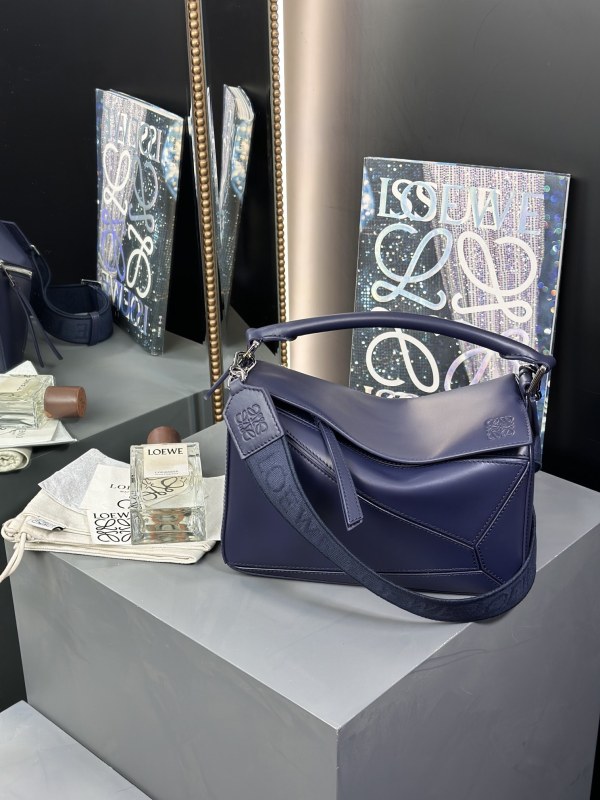 Small Puzzle bag in smooth calfskin“24*16.5*10.5CM”-037=