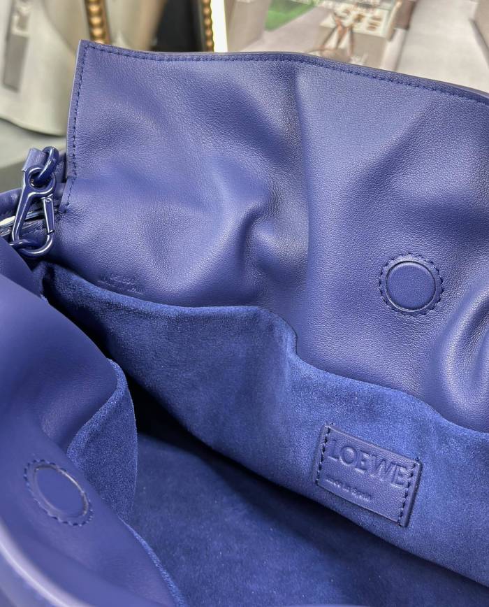 Medium Flamenco clutch in nappa calfskin“30*24.5*10.5CM”-067=