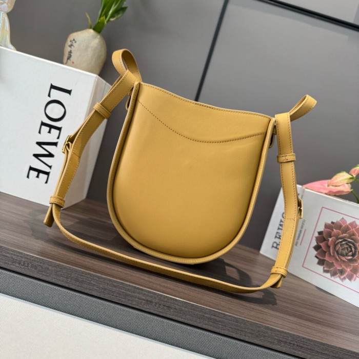 Hammock Slice Bag In Shiny Calfskin“25*21*10CM”-057=