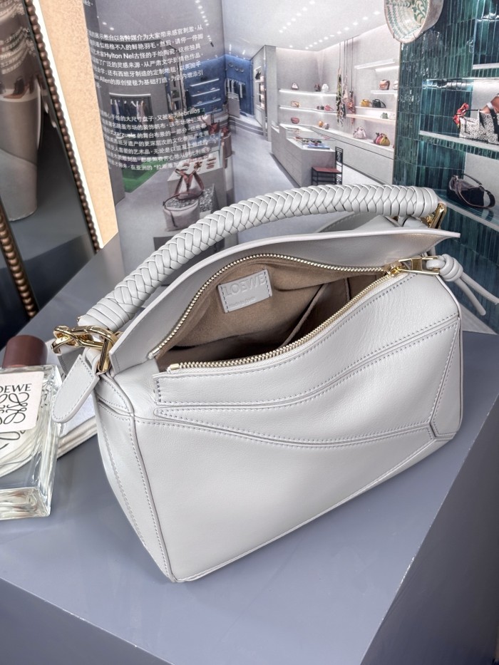 Small Puzzle bag in smooth calfskin“24*16*10.5CM”-057=