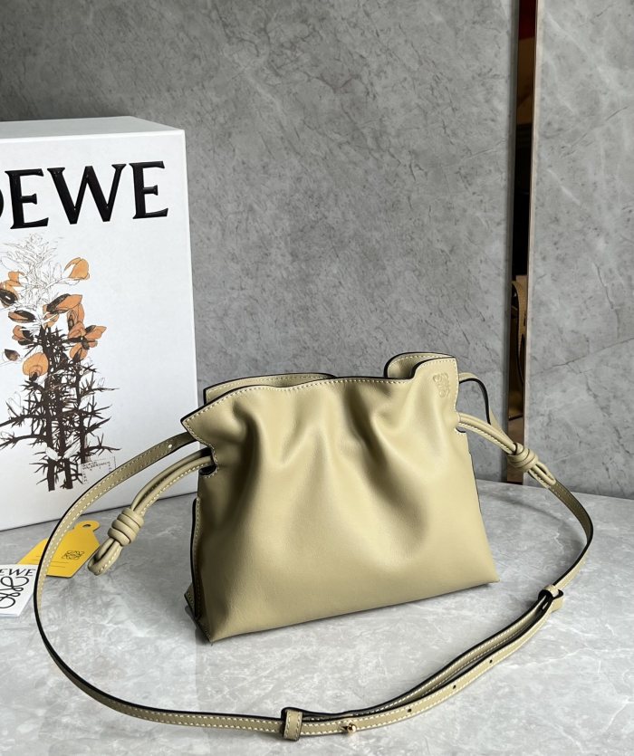 Mini Flamenco Clutch In Nappa Calfskin“22.5*18*9CM”-057=