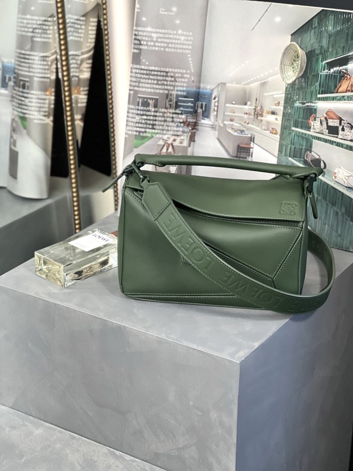 Small Puzzle bag in smooth calfskin“24*16.5*10.5CM”-007=