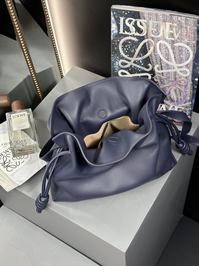 Medium Flamenco clutch in nappa calfskin“30*24.5*10.5CM”-086=