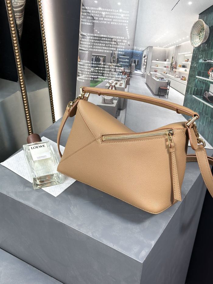 Small Puzzle Edge bag in soft grained calfskin“24*16*10.5CM”-086=
