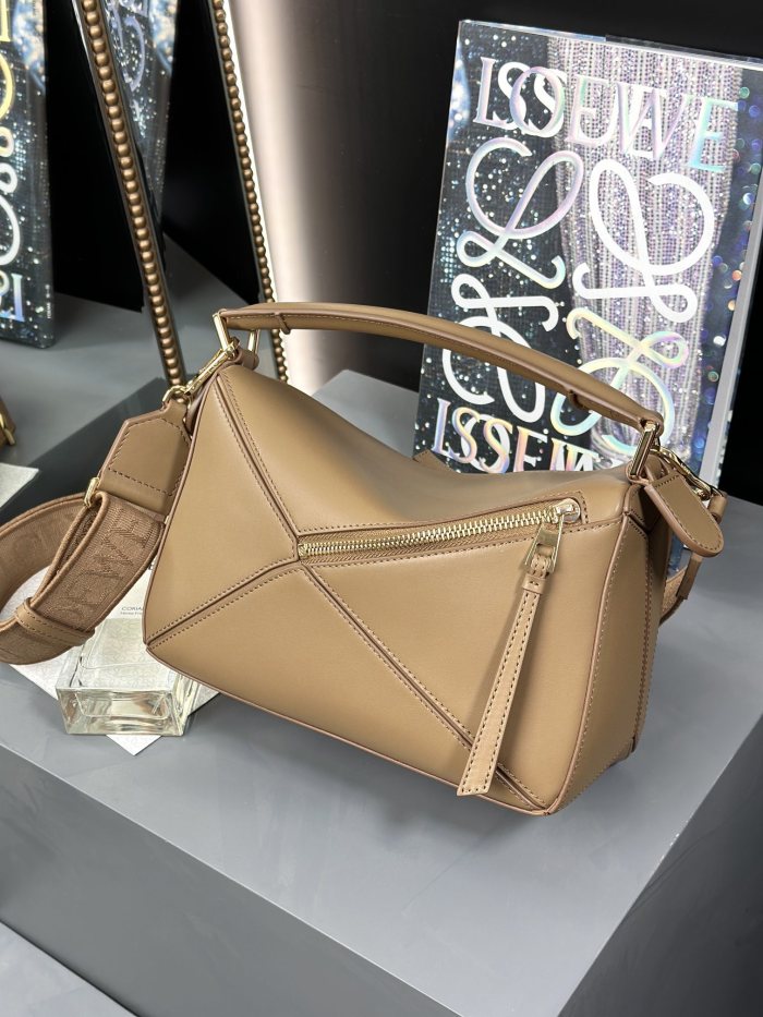 Small Puzzle bag in smooth calfskin“24*16.5*10.5CM”-037=