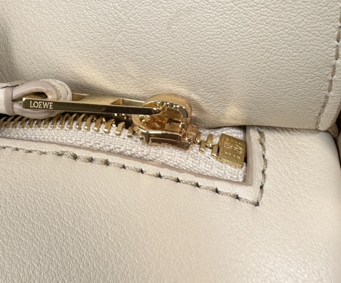 Small Puzzle Edge bag in classic calfskin“24*16*10.5CM”-086=