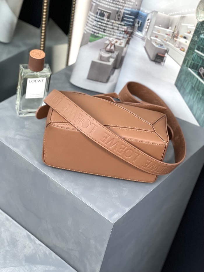Small Puzzle bag in smooth calfskin“24*16.5*10.5CM”-007=