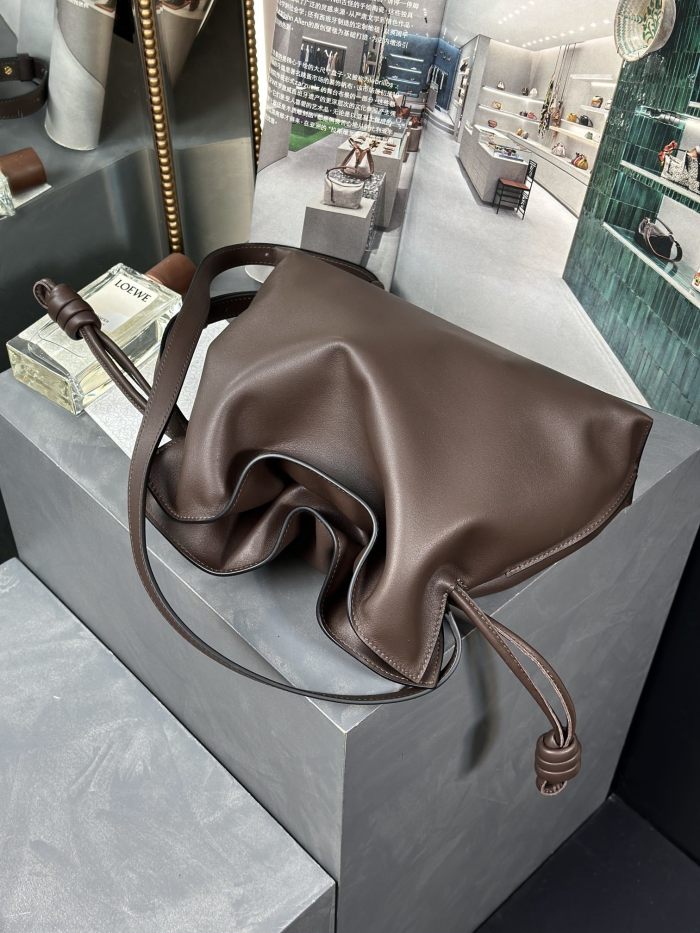 Medium Flamenco clutch in nappa calfskin“30*24.5*10.5CM”-086=