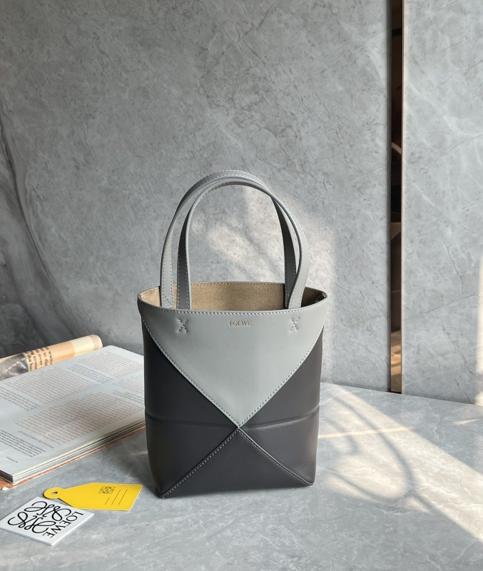 Puzzle Fold Tote In Shiny Calfskin“20*16.5*9.5CM”-057=