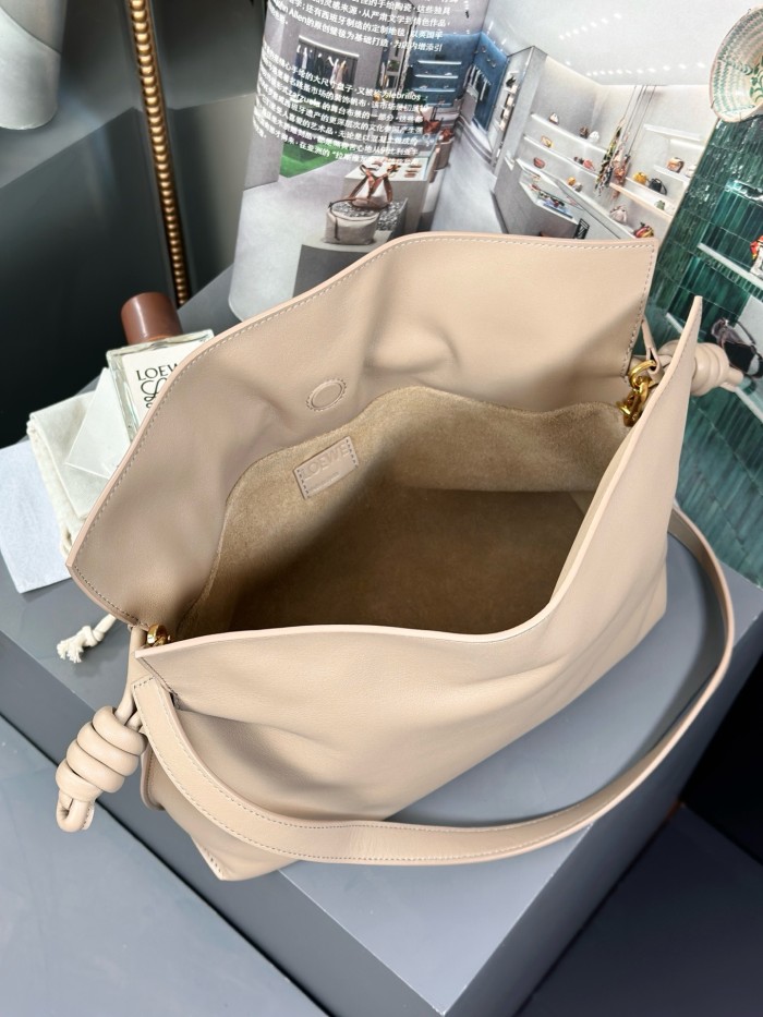 Medium Flamenco clutch in nappa calfskin“30*24.5*10.5CM”-086=