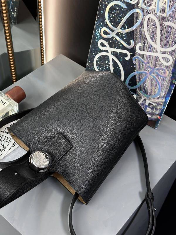 Mini Pebble Bucket bag in smooth calfskin“19.5*16*16CM”-037=
