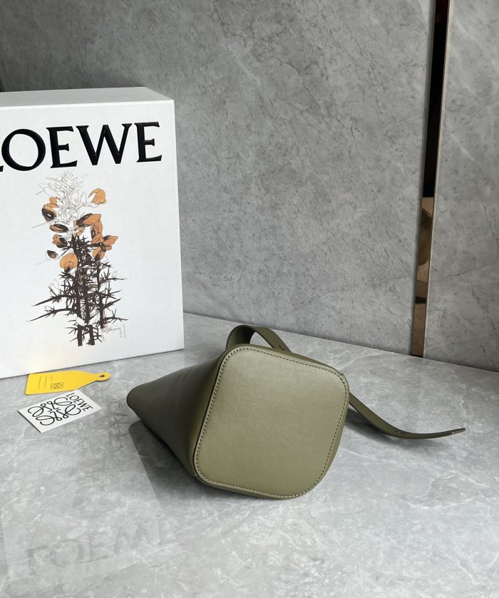 Pebble Bucket Bag In Soft Grained Calfskin“19.5*16*16CM”-009=