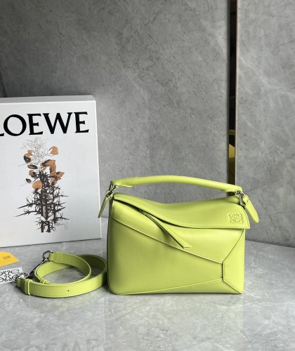 Puzzle Edge Bag In Soft Grained Calfskin“24*16.5*10.5CM”-009=