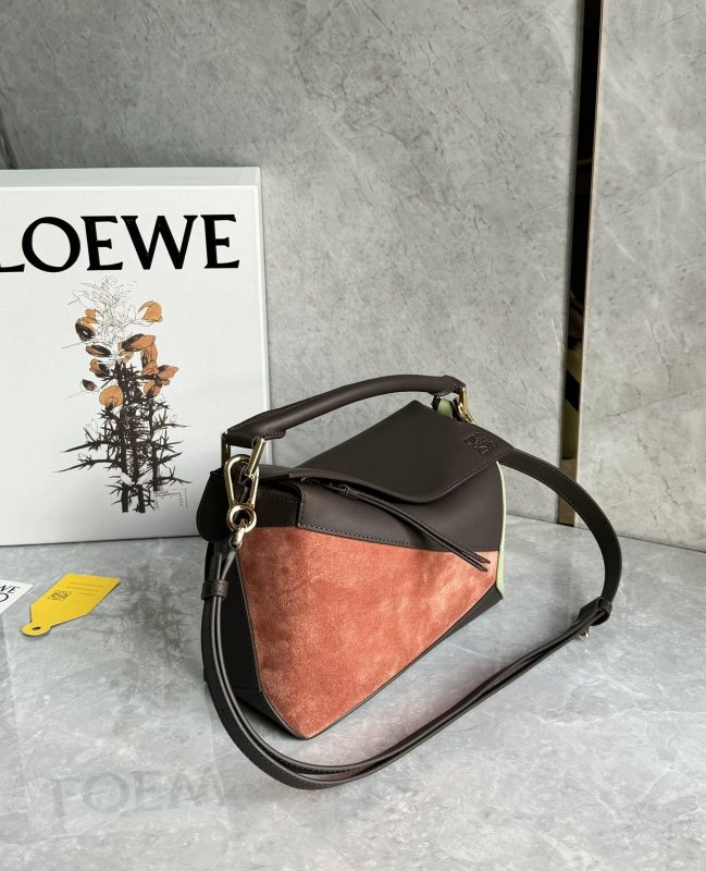 Puzzle Edge Bag In Soft Grained Calfskin“24*16.5*10.5CM”-009=