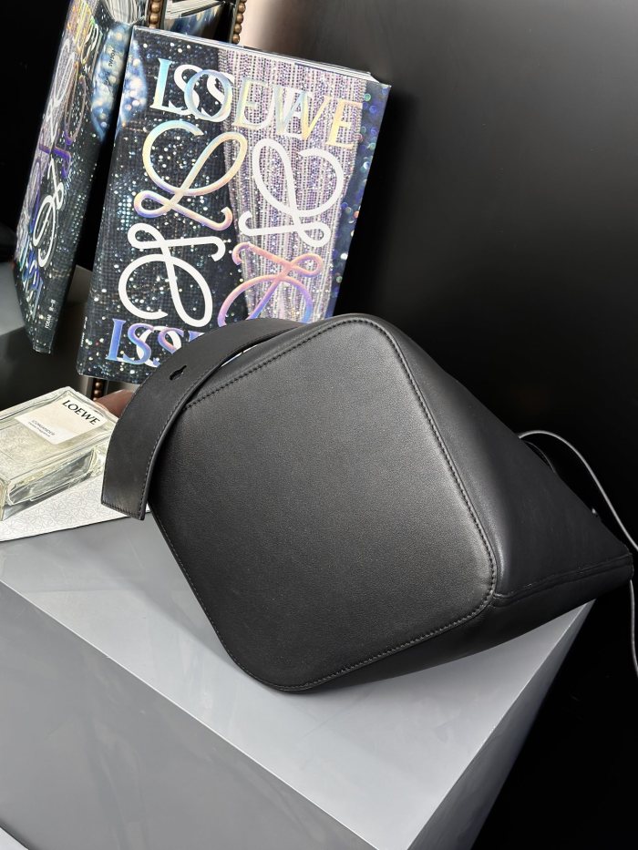 Pebble Bucket Bag In Smooth Calfskin“28*24.5*23.5CM”-087=