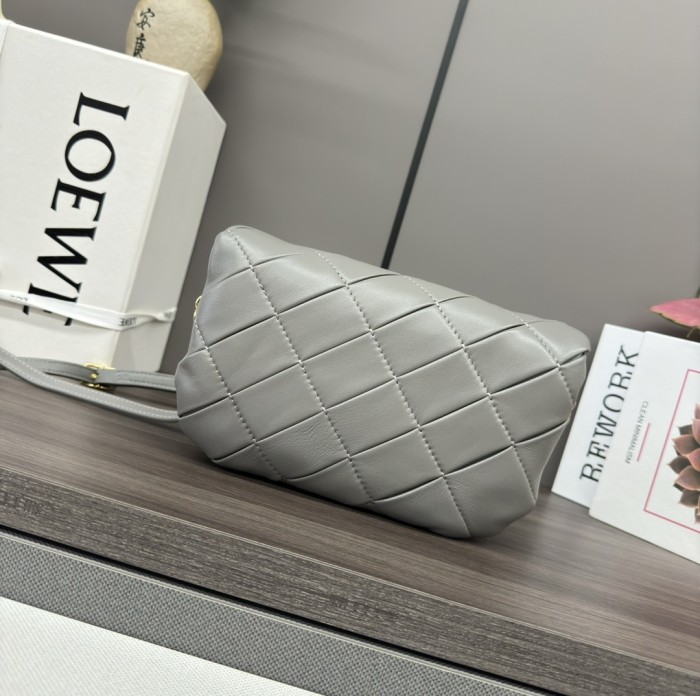 Goya Puffer Bagin Pleated Shiny Nappa Lambskin“20*13*6CM”-039=