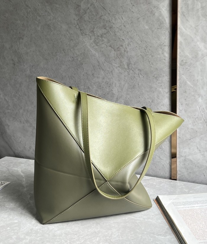 Puzzle Fold Tote In Shiny Calfskin“31.5*25.5*14.5CM”-058=