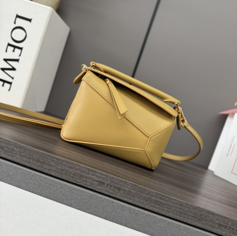 Puzzle Edge Bag In Soft Grained Calfskin“24*16.5*10.5CM”-009=