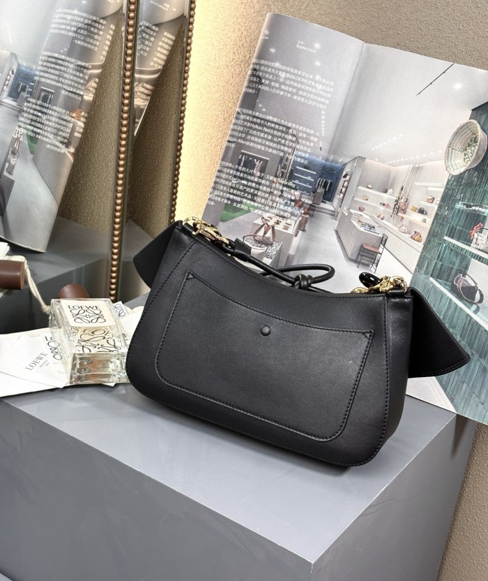 Medium Ola bag in smooth calfskin“26*18*13CM”-038=