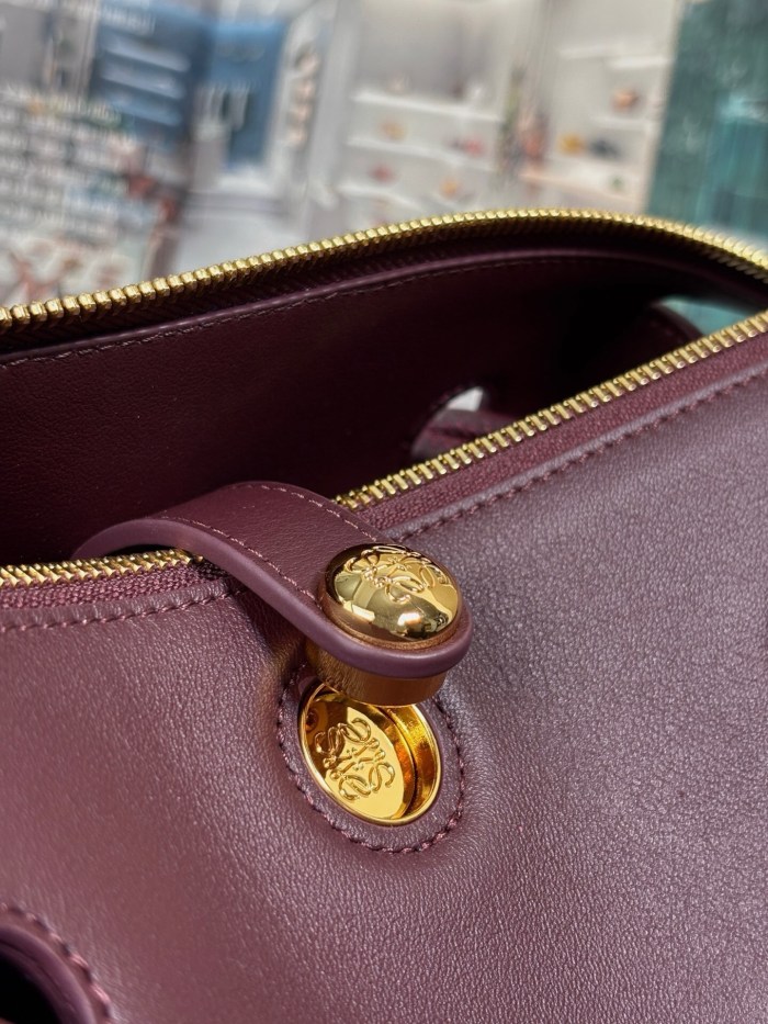 Small Madrid bag in smooth calfskin“23.5*19*10CM”-009=