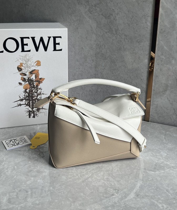Puzzle Edge Bag In Soft Grained Calfskin“24*16.5*10.5CM”-009=