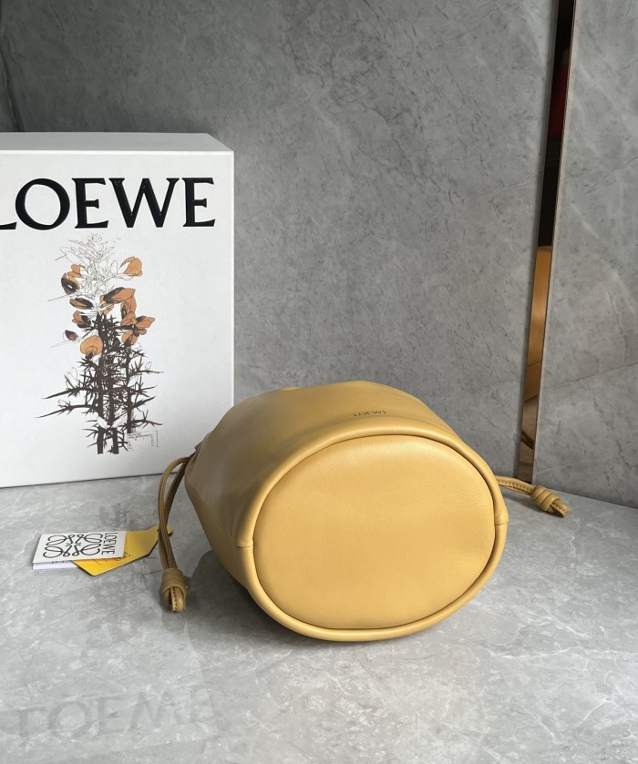 Flamenco Purse Bucket In Mellow Nappa Lambskin“32*24*17CM”-029=