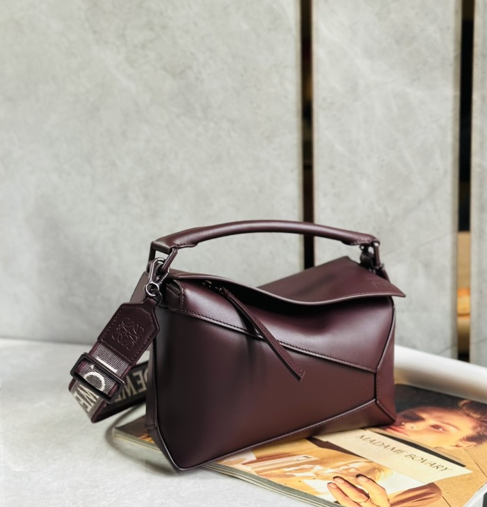 Puzzle Edge Bag In Soft Grained Calfskin“24*16.5*10.5CM”-089=