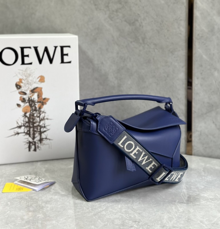 Puzzle Edge Bag In Soft Grained Calfskin“24*16.5*10.5CM”-089=