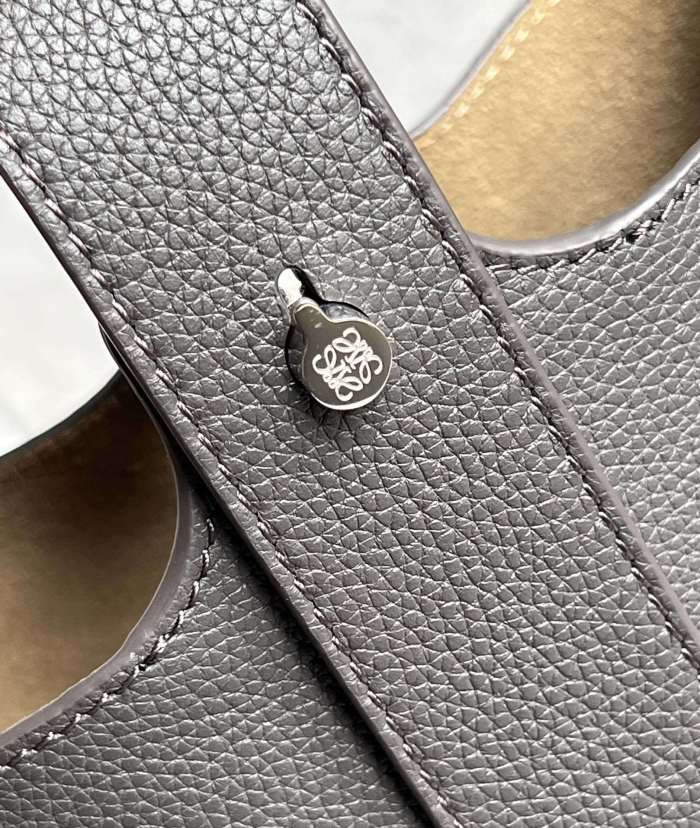 Pebble Bucket Bag In Soft Grained Calfskin“19.5*16*16CM”-009=