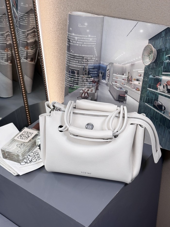 Medium Madrid bag in supple calfskin“28.5*23*11CM”-089=