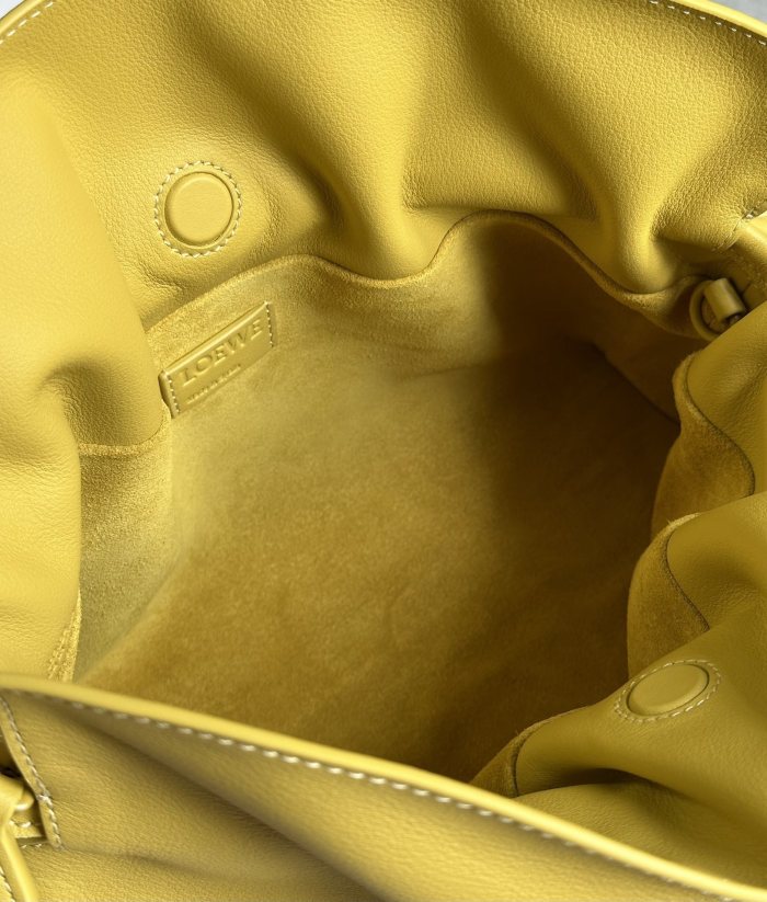 Mini Flamenco Clutch In Nappa Calfskin“30*24.5*10.5CM”-059=
