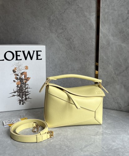 Puzzle Edge Bag In Soft Grained Calfskin“24*16.5*10.5CM”-009=