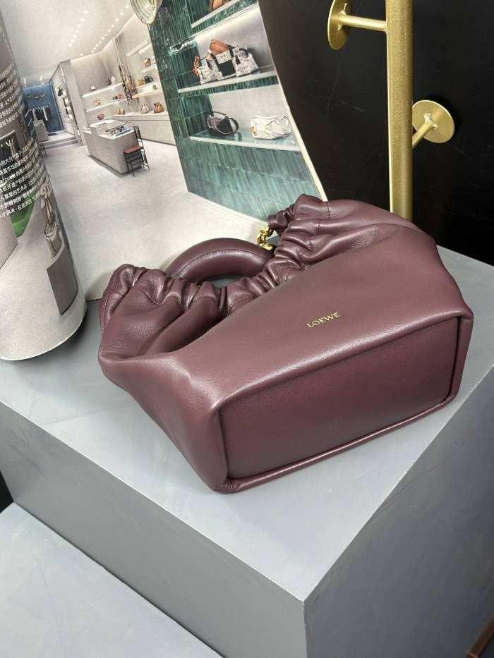 Small Nappa Leather Squeeze Bag“29*24*10.5CM”-058=