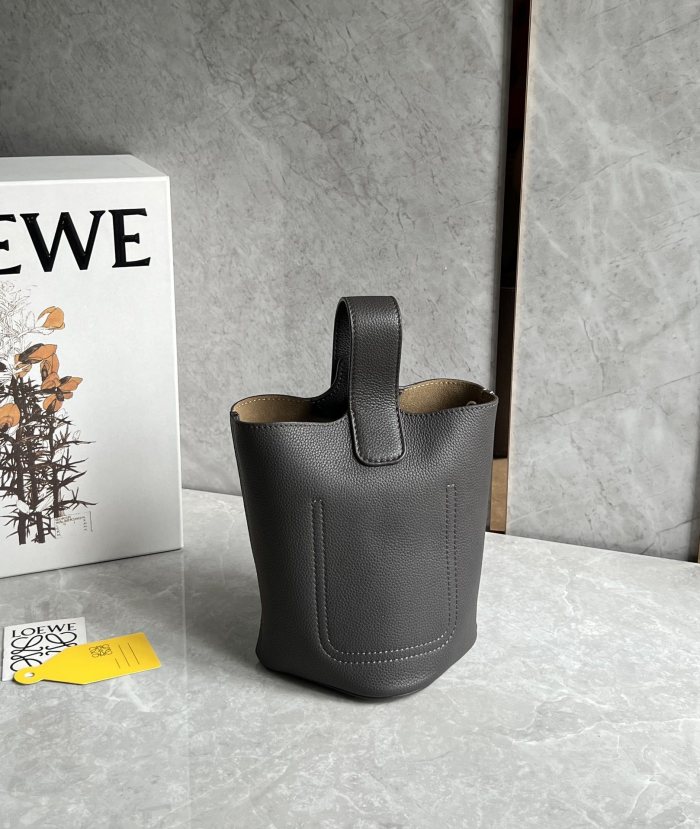 Pebble Bucket Bag In Soft Grained Calfskin“19.5*16*16CM”-009=