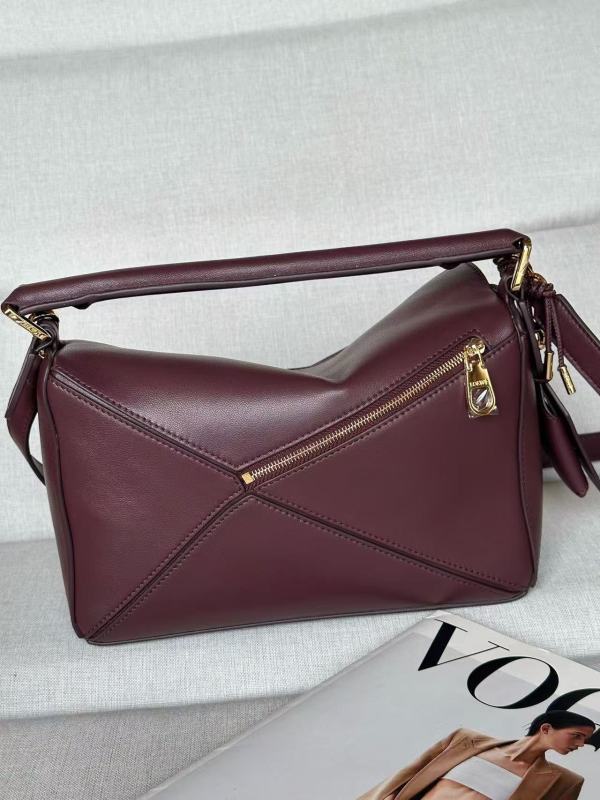 Puzzle Edge Bag In Soft Grained Calfskin“24*16.5*10.5CM”-009=