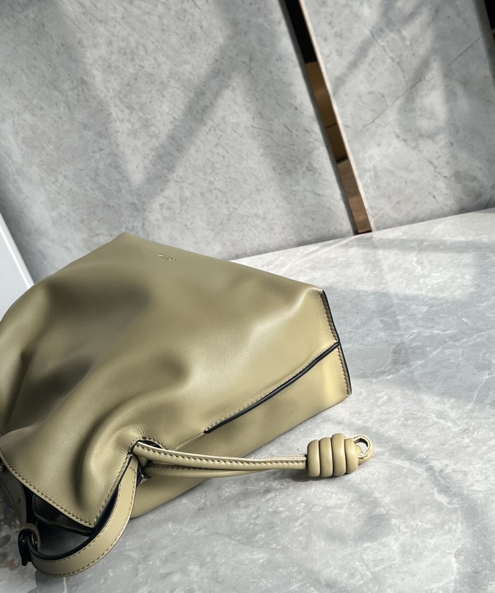 Mini Flamenco Clutch In Nappa Calfskin“30*24.5*10.5CM”-058=