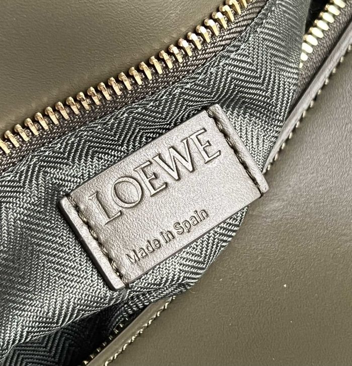 Puzzle Edge Bag In Soft Grained Calfskin“24*16.5*10.5CM”-089=