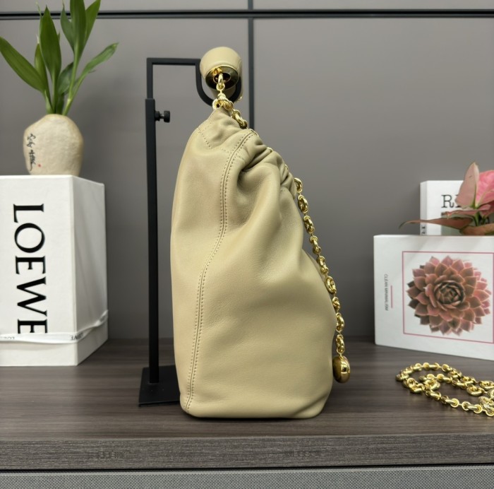 Squeeze Bag In Mellow Nappa Lambskin“29*24*10.5CM”-058=