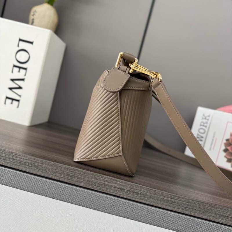 Puzzle Edge Bag In Soft Grained Calfskin“24*16.5*10.5CM”-009=