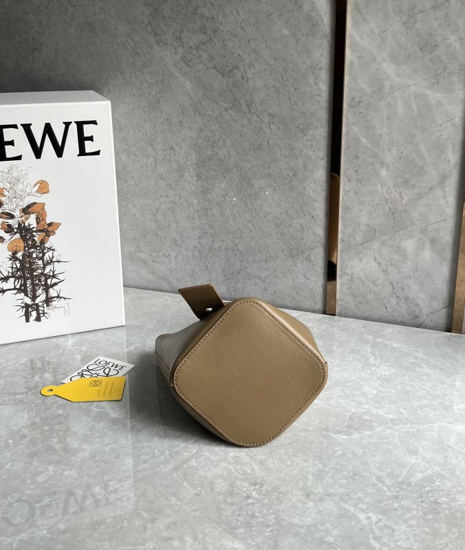 Pebble Bucket Bag In Soft Grained Calfskin“19.5*16*16CM”-009=