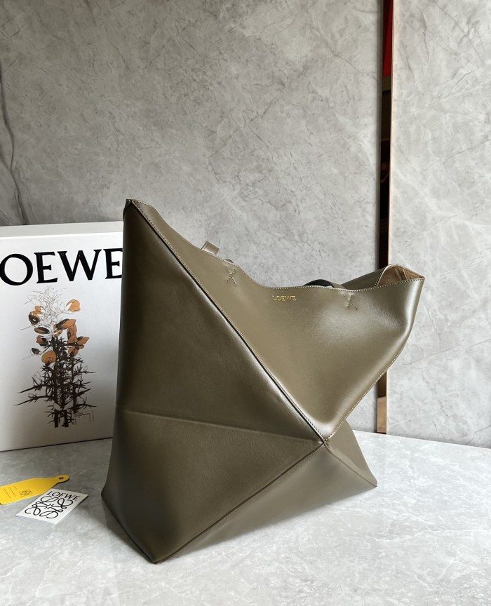 Puzzle Fold Tote In Shiny Calfskin“42*41*18CM”-0501=