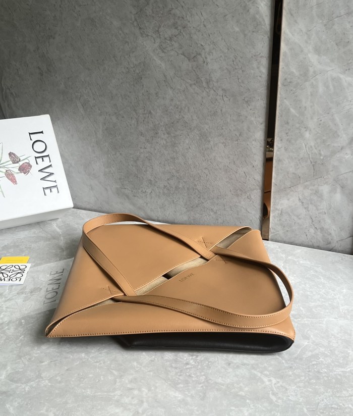 Puzzle Fold Tote In Shiny Calfskin“42*41*18CM”-0501=