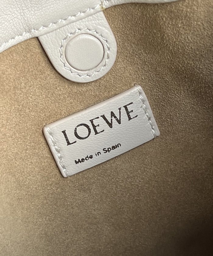 Flamenco Purse Bucket In Mellow Nappa Lambskin“23*17*5.5”-038=