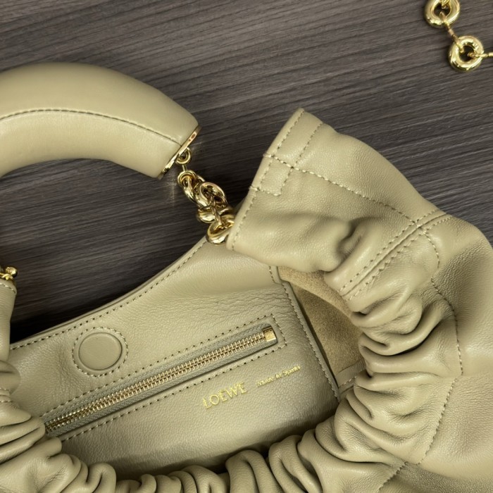 Squeeze Bag In Mellow Nappa Lambskin“29*24*10.5CM”-058=