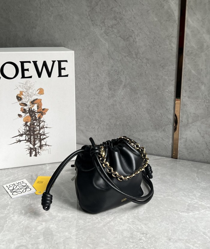 Flamenco Purse Bucket In Mellow Nappa Lambskin“23*17*5.5”-038=