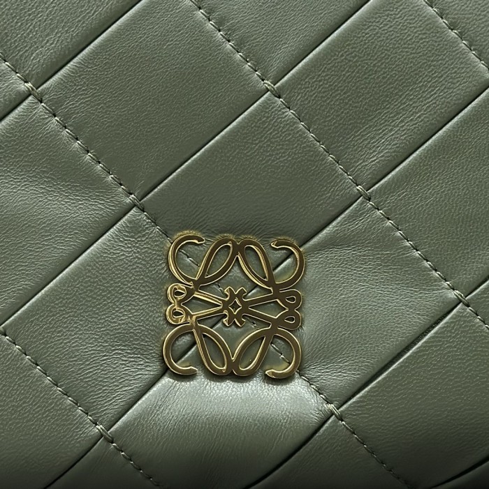 Goya Puffer Bag In Pleated Shiny Nappa Lambskin“23*17*9CM”-0021=