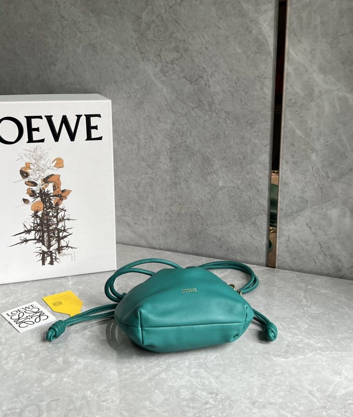 Flamenco Purse Bucket In Mellow Nappa Lambskin“23*17*5.5”-038=